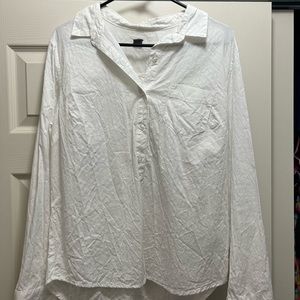 Old Navy size Large white shirt
